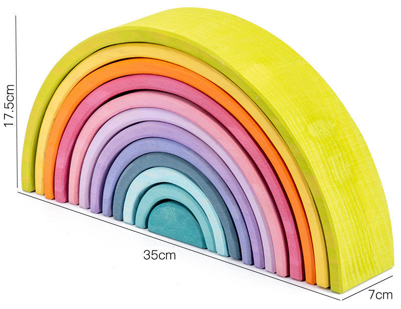 Holzspielsystem nach Montessori-Prinzipien